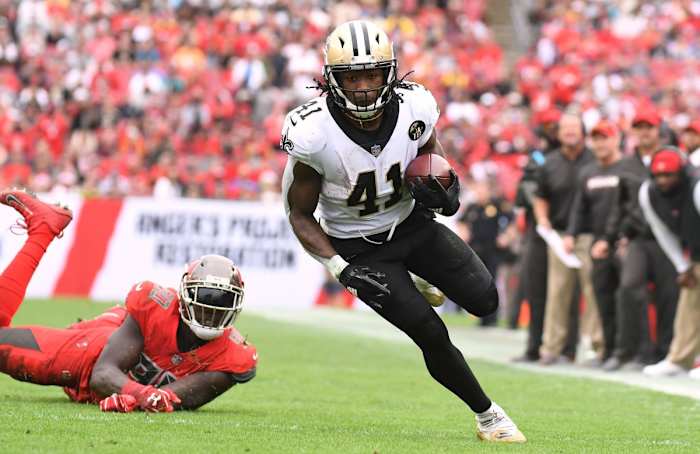Dec 9, 2018; New Orleans Saints running back Alvin Kamara (41) in the open against the Tampa Bay Buccaneers. Mandatory Credit: Jonathan Dyer-USA TODAY