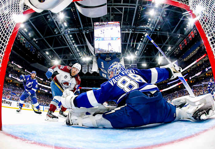 Avalanche forward Artturi Lehkonen
