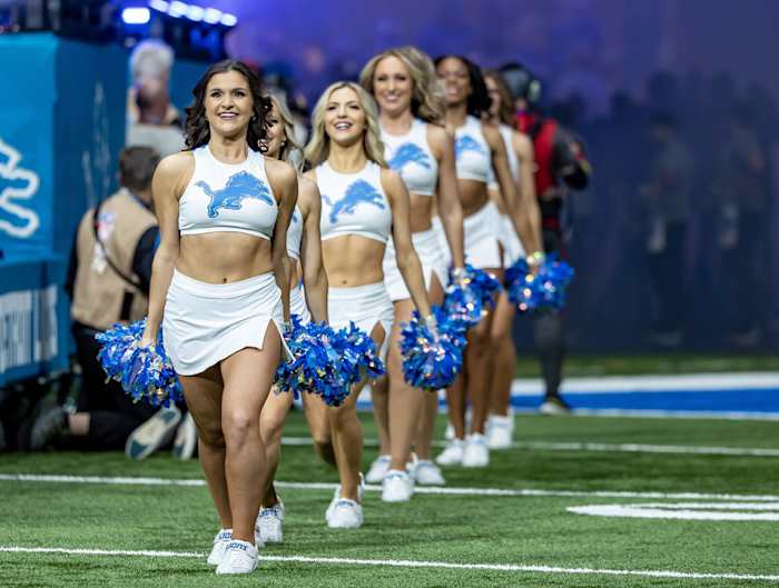 Detroit Lions cheerleaders