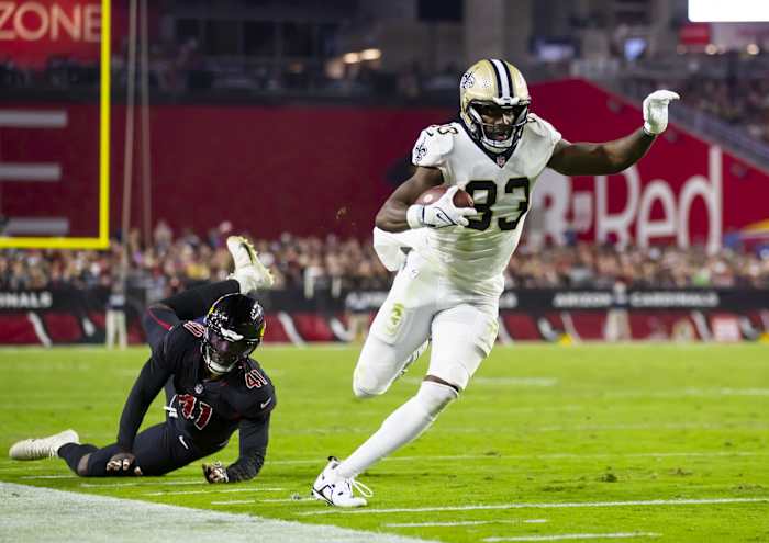 New Orleans Saints tight end Juwan Johnson (83) scores a touchdown against the Arizona Cardinals. Mandatory Credit: Mark J. Rebilas-USA TODAY Sports