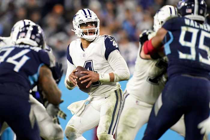 Dak Prescott ante los Tennessee Titans