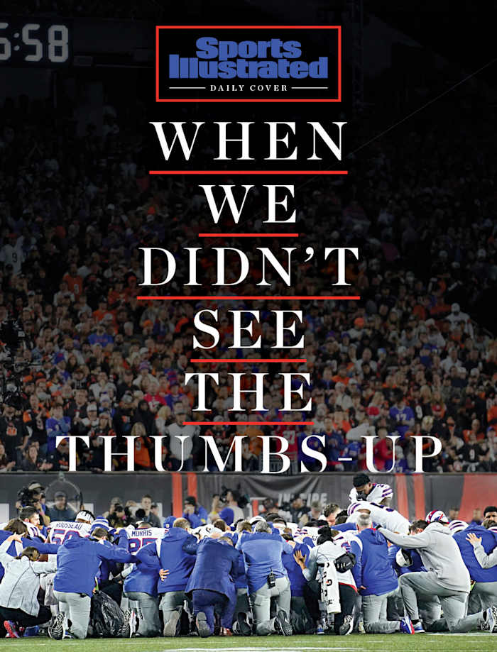 Bills players and staff pray on the field after Damar Hamlin's collapse