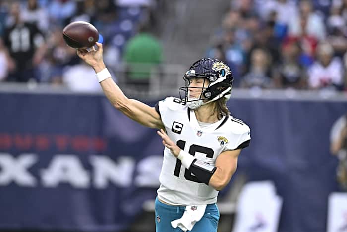 Jaguars quarterback Trevor Lawrence can lead Jacksonville to the AFC South title with a win against the Titans in Week 18.