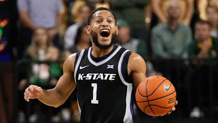 Kansas State’s Markquis Nowell dribbles
