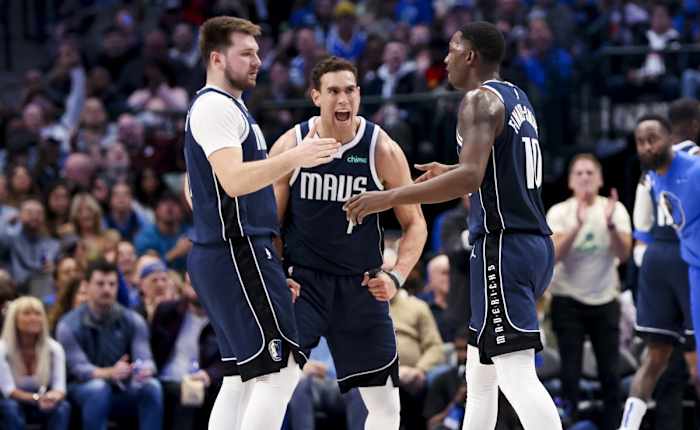 Dallas Mavericks, Dorian Finney-Smith, Luka Doncic, Dwight Powell