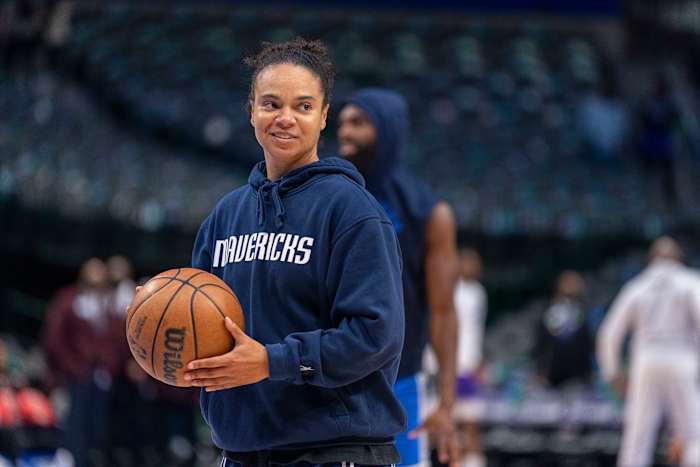 Kristi Toliver (USA Today Sports)