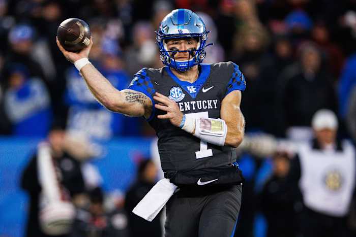 will levis kentucky wildcats quarterback qb