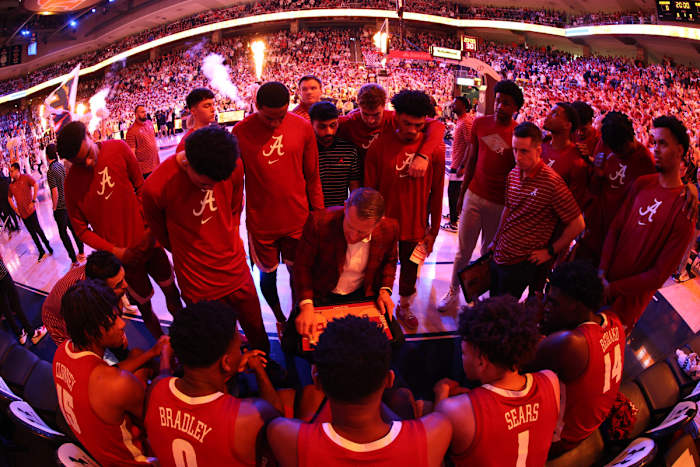 Nate Oats, Alabama basketball team in Neville Arena