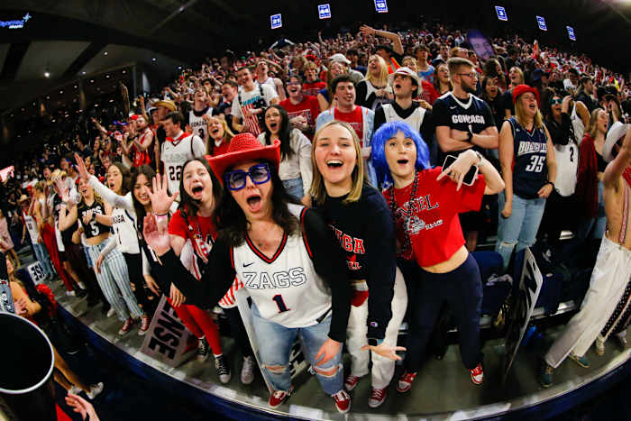 Gonzaga Bulldogs BYU Cougars44