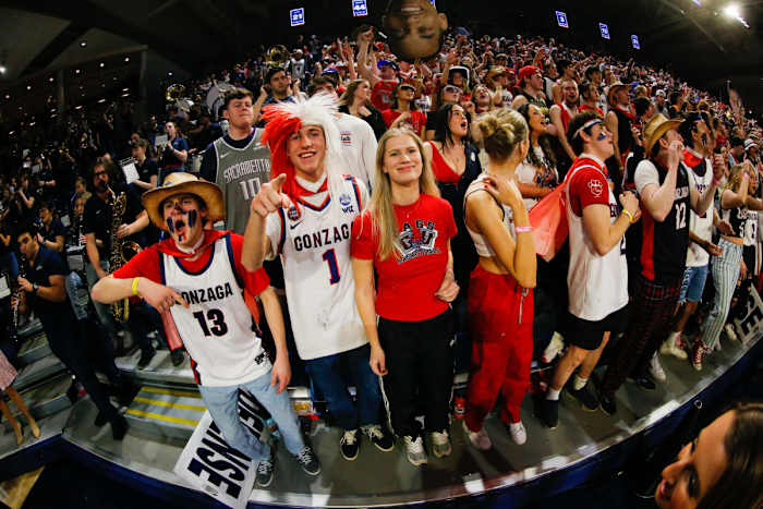 Gonzaga Bulldogs BYU Cougars45