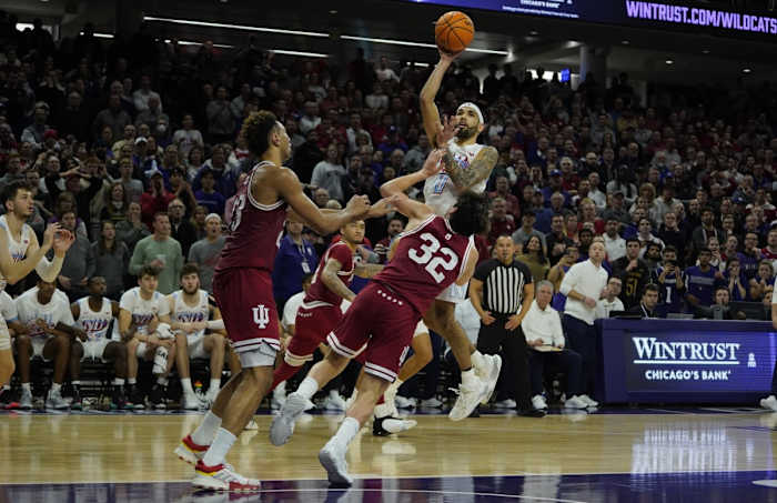 Trayce Jackson-Davis and Trey Galloway