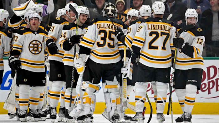 Bruins celebrate after beating Stars