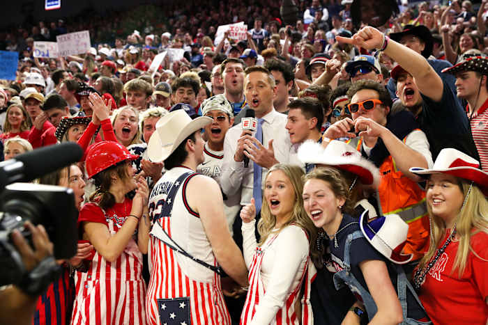 Gonzaga Bulldogs Saint Mary's Gaels16