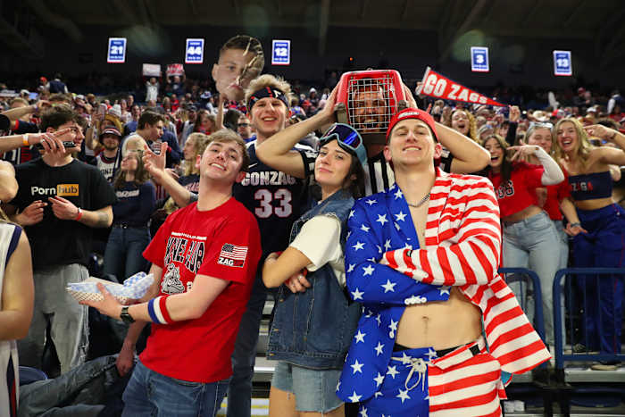 Gonzaga Bulldogs Saint Mary's Gaels13