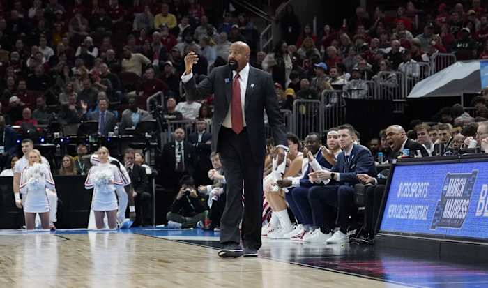 Hoosiers head coach Mike Woodson gestures during the first half against the Penn State Nittany Lions at United Center.