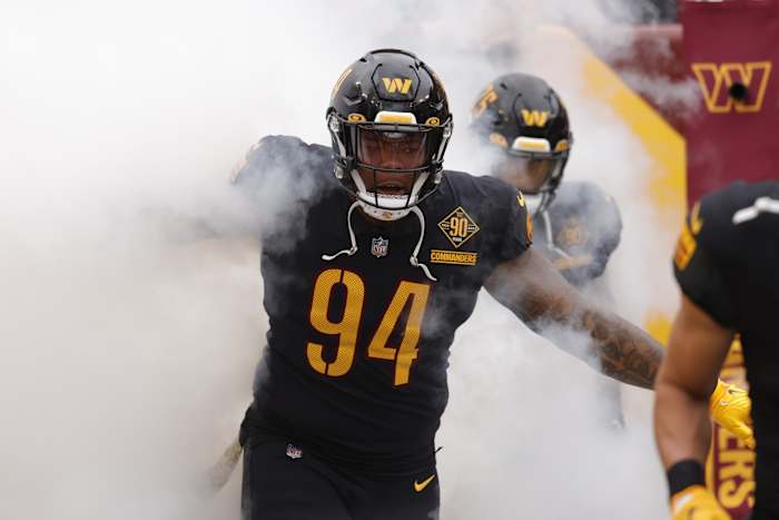 Washington defensive tackle Daron Payne signed a five-year, $90 million extension with the Commanders.