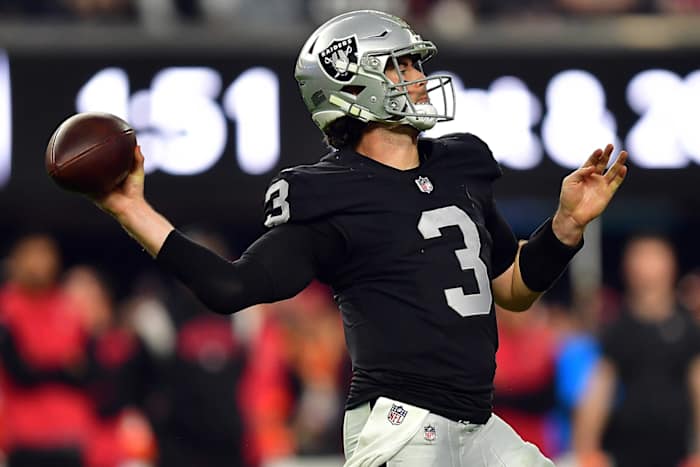 Las Vegas Raiders quarterback Jarrett Stidham (3) throws against the San Francisco 49ers during the second half at Allegiant Stadium.