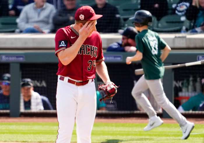 Mark Melancon Has a Shoulder Injury