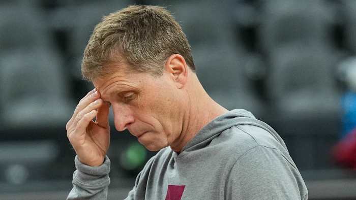 Eric Musselman looks frustrated in Las Vegas.