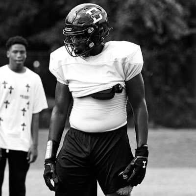 Breaking down safety Aaron Flowers and offensive tackle Josiah Thompson