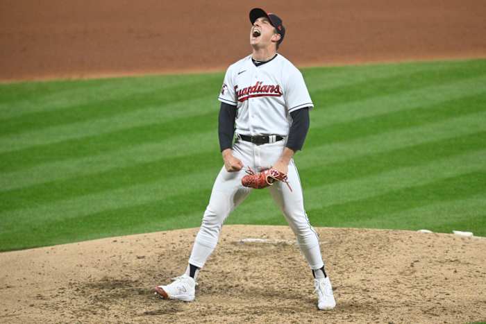 James Karinchak Apr 10 2023