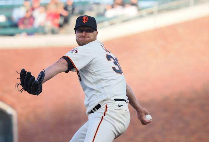 SF Giants starting pitcher Alex Cobb pitches the ball against the St. Louis Cardinals. (April 24, 2023)