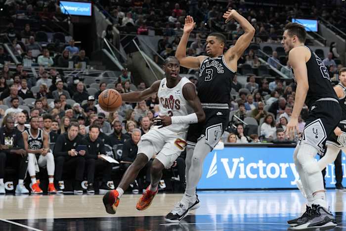 Caris LeVert Cavaliers Keldon Johnson