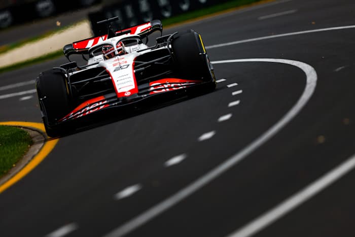 guenther-steiner-haas-car