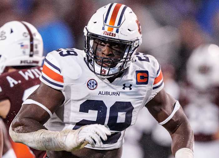 Derick Hall rushing the passer against Mississippi State.