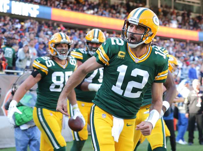 QB Aaron Rodgers (12)