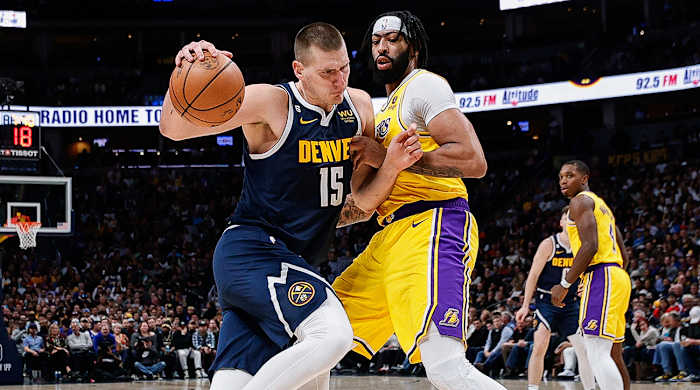 Lakers’ Anthony Davis defends Nuggets’ Nikola Jokić