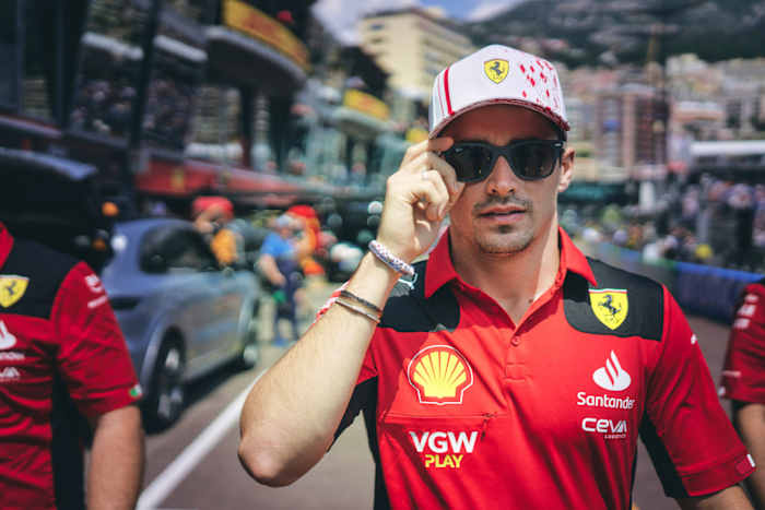 53e89ce5-4cfa-47d6-831f-93d2d139d1ee