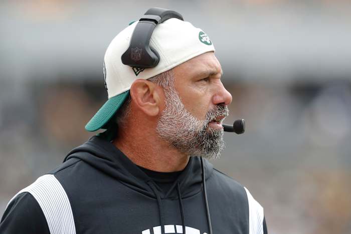 Jets' defensive coordinator Jeff Ulbrich, a former NFL linebacker