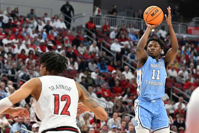 North Carolina guard D'Marco Dunn is transferring to Penn State for the 2023-24 basketball season.
