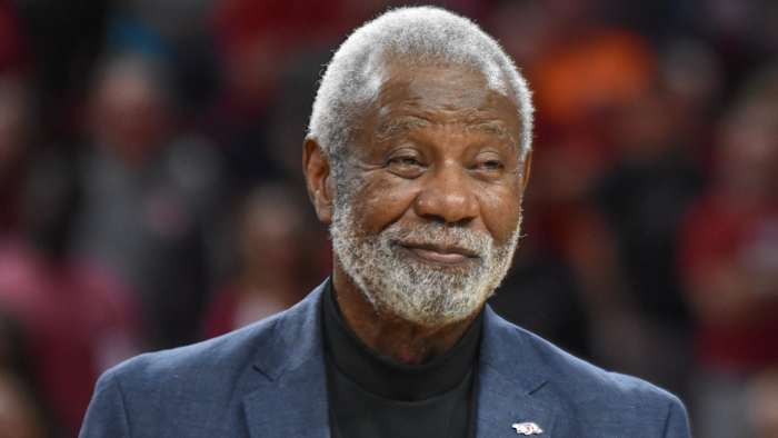 Former Razorback coach Nolan Richardson on day court named after him