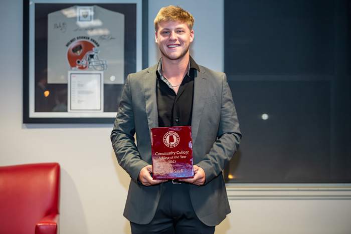 Kade Snell with his ASWA Community College Athlete of the Year Award