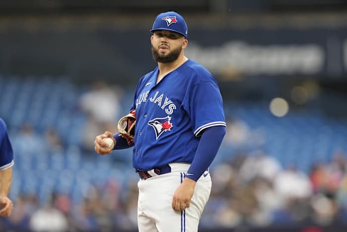 Alek Manoah's season continues to spiral. Here's how the Blue Jays can mitigate his absence.