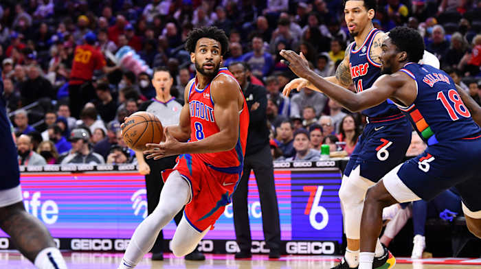 Detroit Pistons guard Braxton Key (8) drives in the second quarter against the Philadelphia 76ers at Wells Fargo Center.
