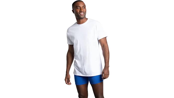 Fruit of the Loom Men's Eversoft Cotton Stay Tucked Crew T-Shirt