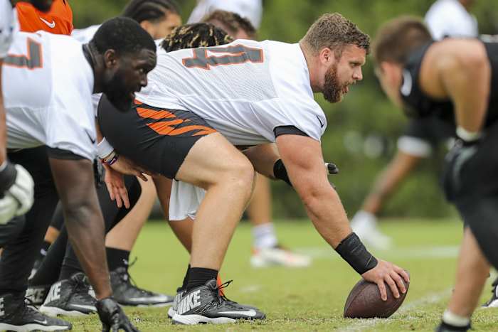 Jun 7, 2022; Cincinnati, OH, USA; Cincinnati Bengals center Ted Karras (44) runs drills during minicamp at the Paul Brown Stadium practice fields. Mandatory Credit: Katie Stratman-USA TODAY Sports