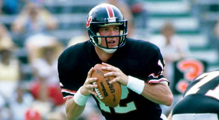Jim Kelly posted impressive numbers with the USFL’s Houston Gamblers.