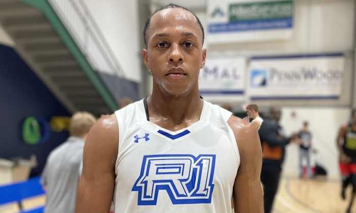 Elmarko Jackson. We R1 basketball