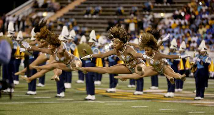 Dancing Dolls