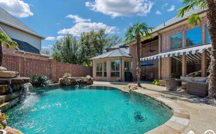 33A9E8F9-D62D-4C21-A8FA-D6F23DF15C9E