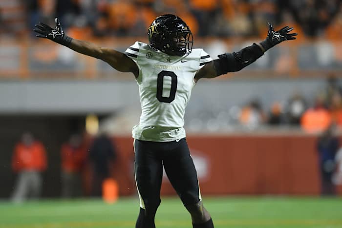 Vanderbilt linebacker Anfernee Orji celebrates after notching a sack at Tennessee in 2021.