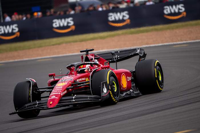 220058-scuderia-ferrari-british-gp-sunday (1)