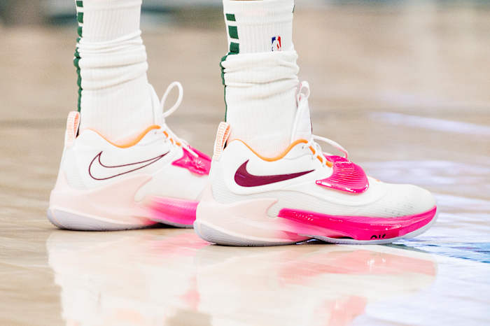 Nike Zoom Freak 3 worn by Milwaukee Bucks forward Giannis Antetokounmpo on April 27, 2022 against the Chicago Bulls.