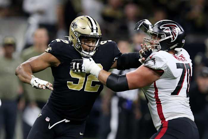 Saints defensive end Marcus Davenport (92) rushes against Falcons offensive tackle Jake Matthews (70). Mandatory Credit: Chuck Cook-USA TODAY Sports