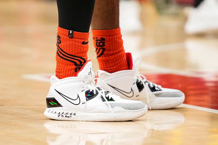 Brooklyn Nets point guard Kyrie Irving wearing the Nike Kyrie Infinity.