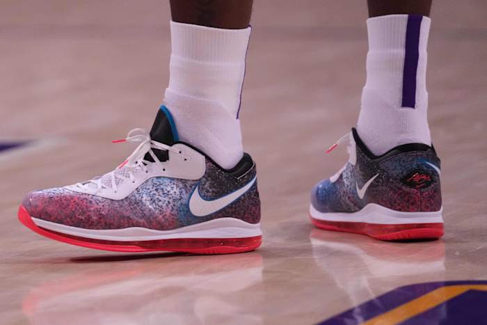 Los Angeles Lakers forward LeBron James wears the Nike LeBron 8.